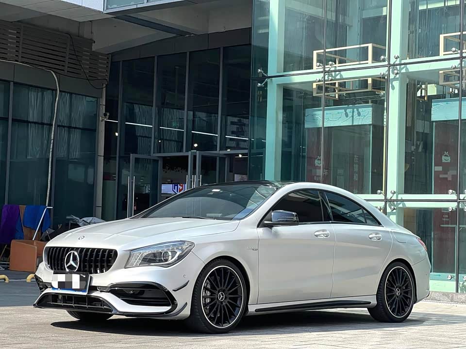 Mercedes-Benz CLA AMG Mercedes-Benz CLA AMG