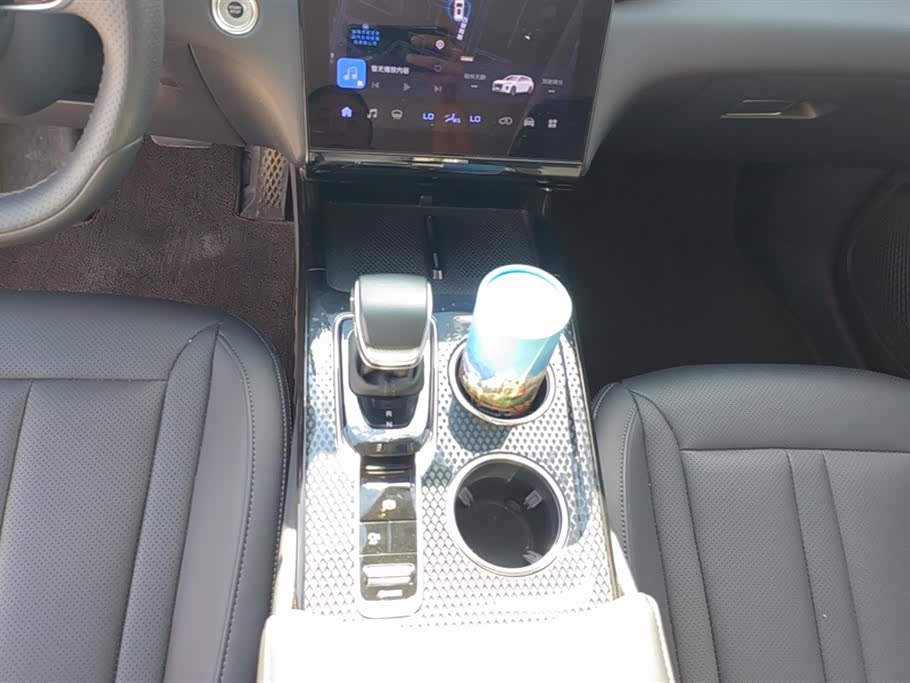 Hongqi HS3 PHEV Hongqi HS3 PHEV
