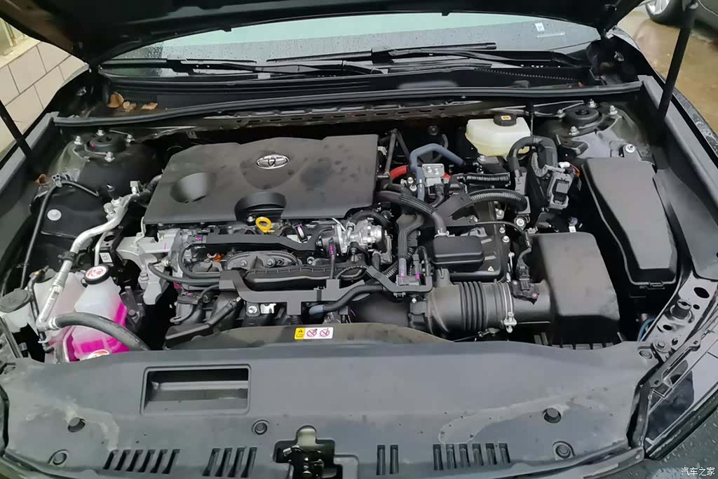 Toyota Camry, 2026 10
