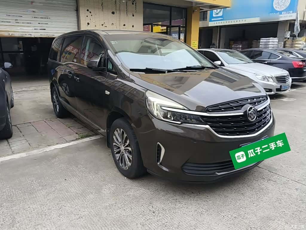 Buick GL8, 2021 4