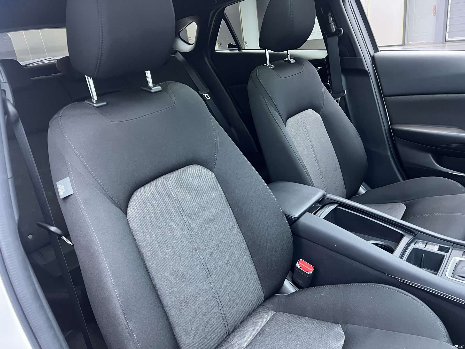 Mazda CX-4, 2023 8