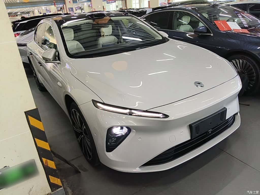 NIO ET7, 2025 4