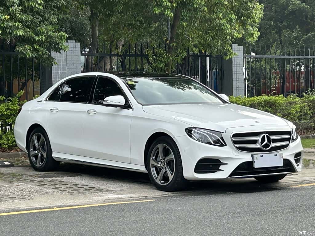 Mercedes-Benz E-Class, 2019 3