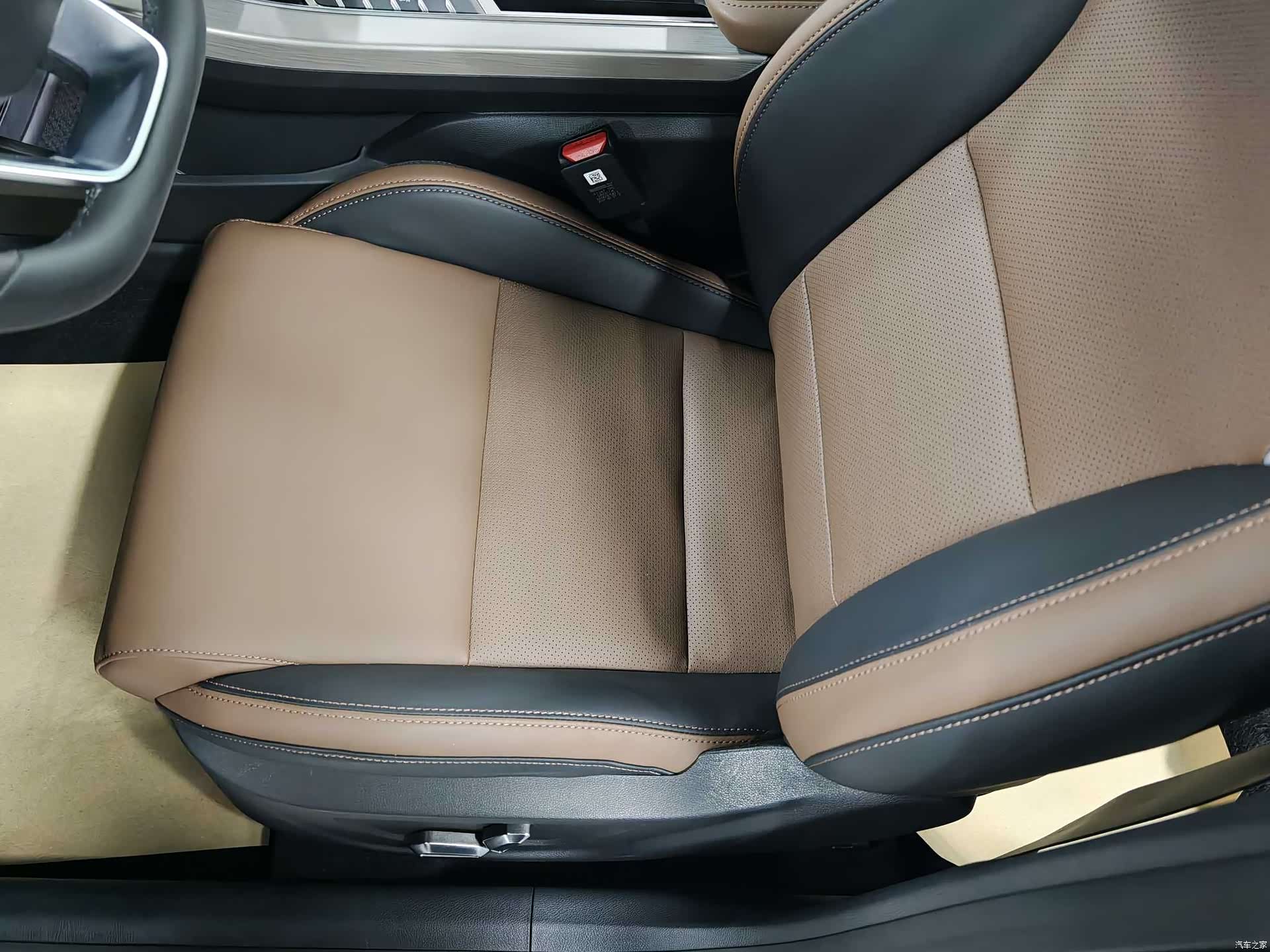 Geely Coolray, 2019 12