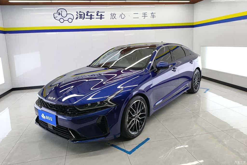 Kia K5, 2022 1