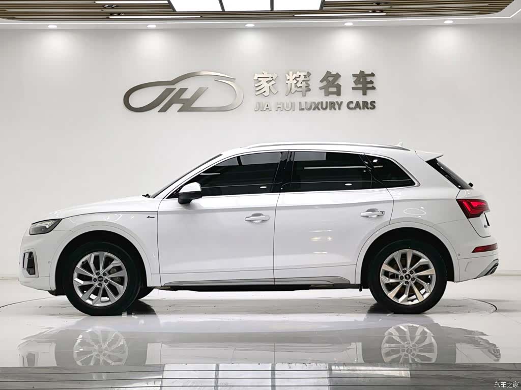 Audi Q5L, 2022 все фото