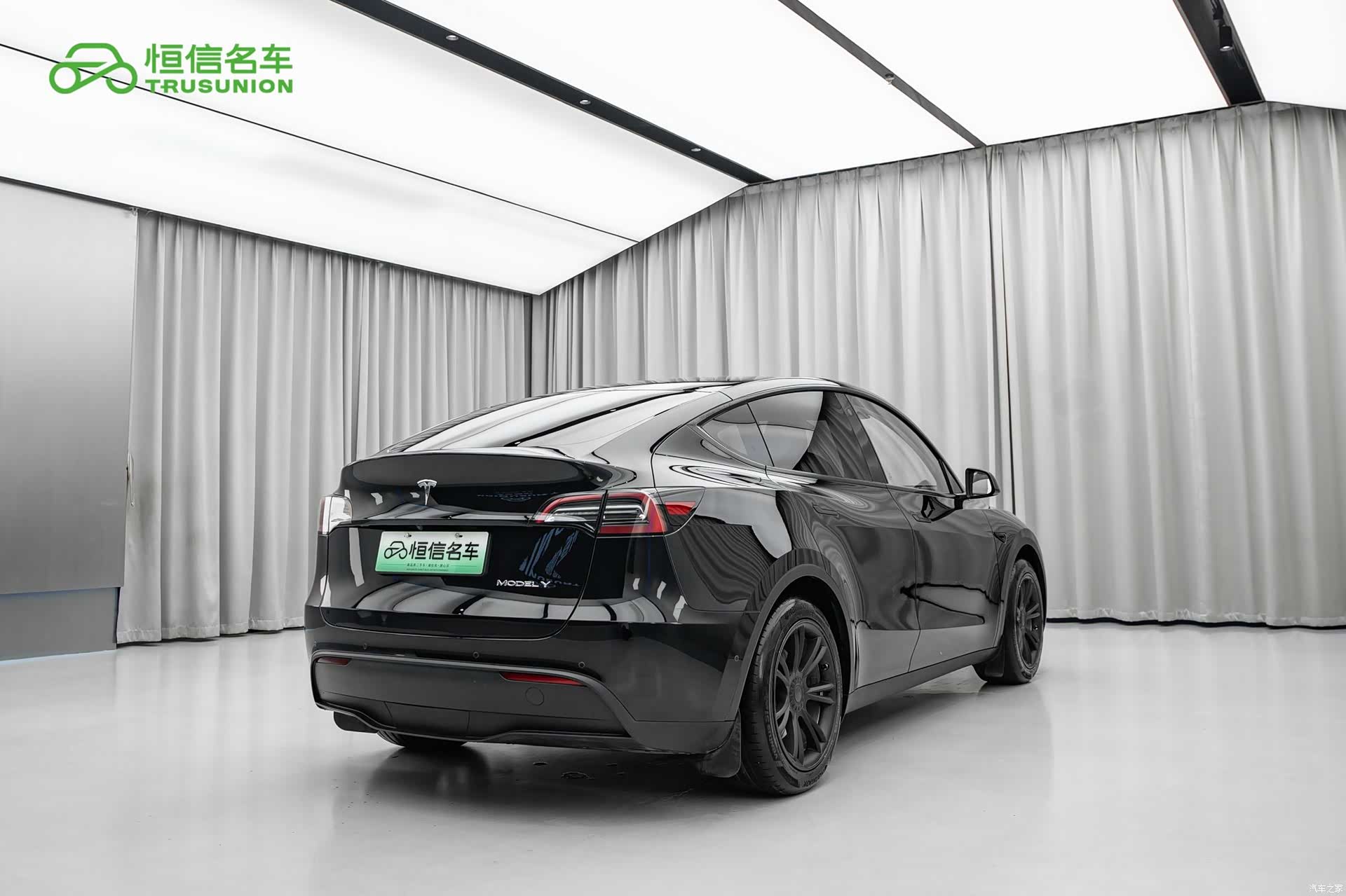 Tesla Model Y, 2023 6