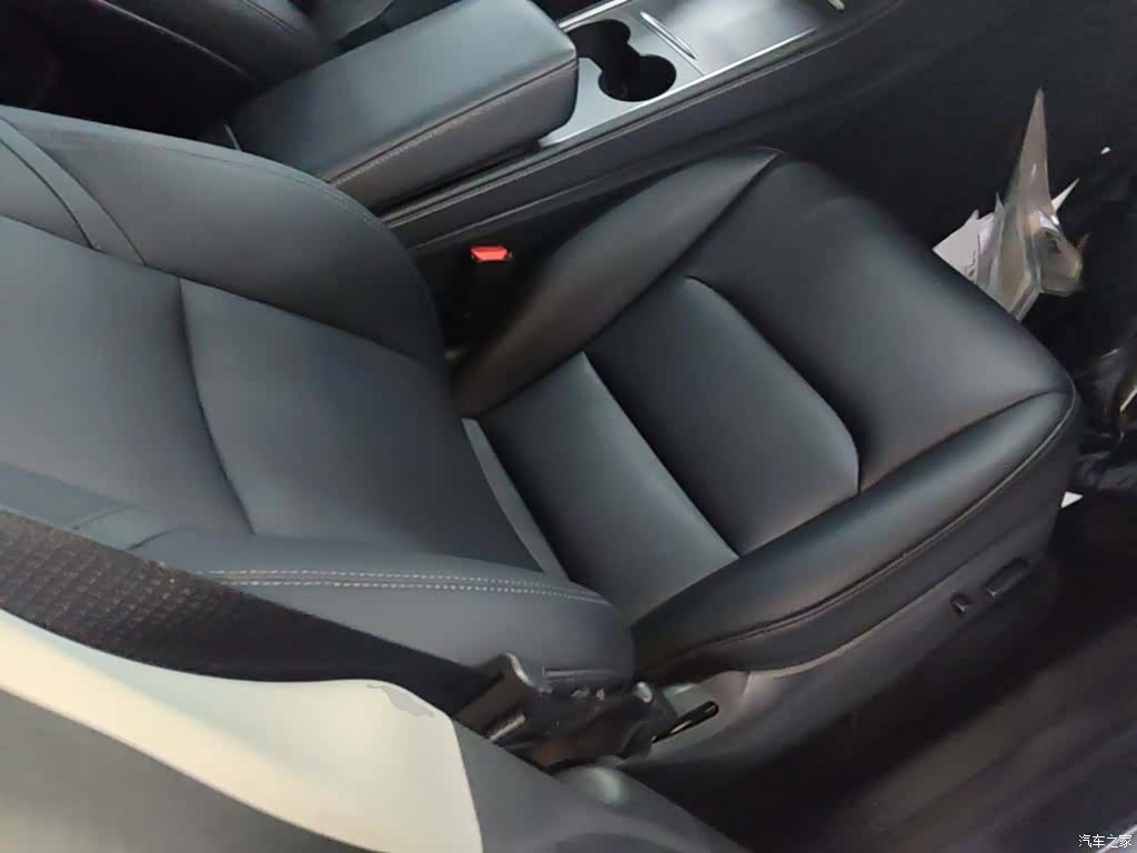 Tesla Model Y, 2022 25