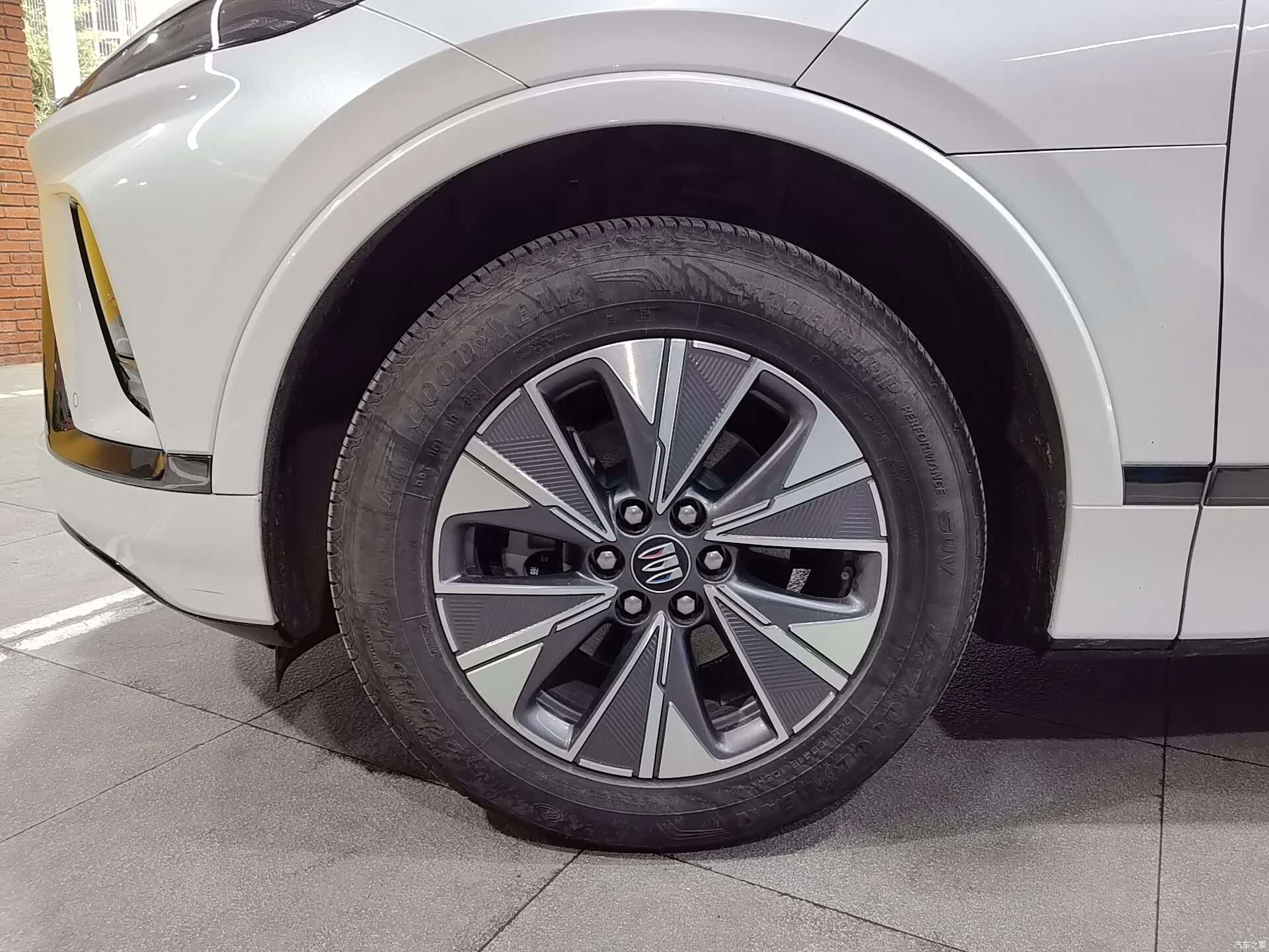 Buick E5, 2023 15