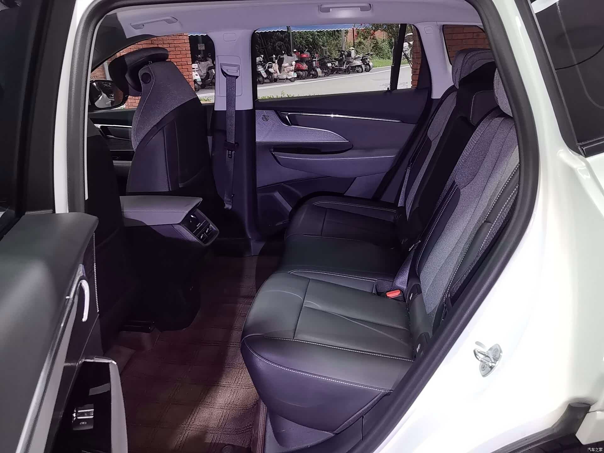 Buick E5, 2023 11