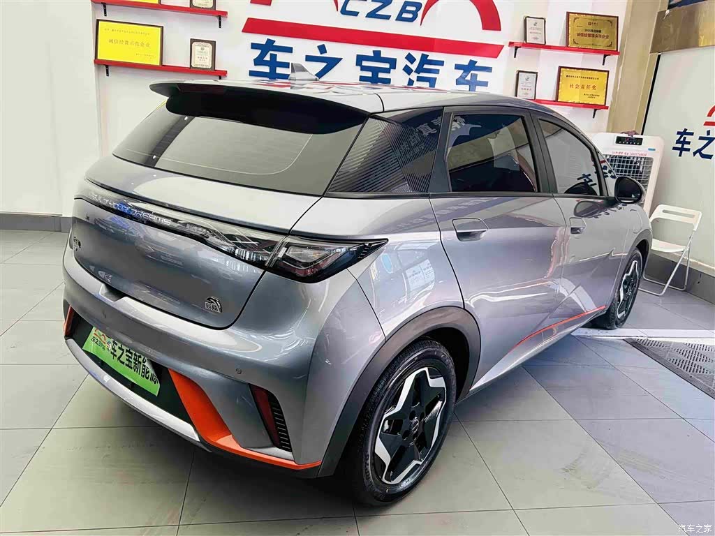 BYD Dolphin, 2022 все фото