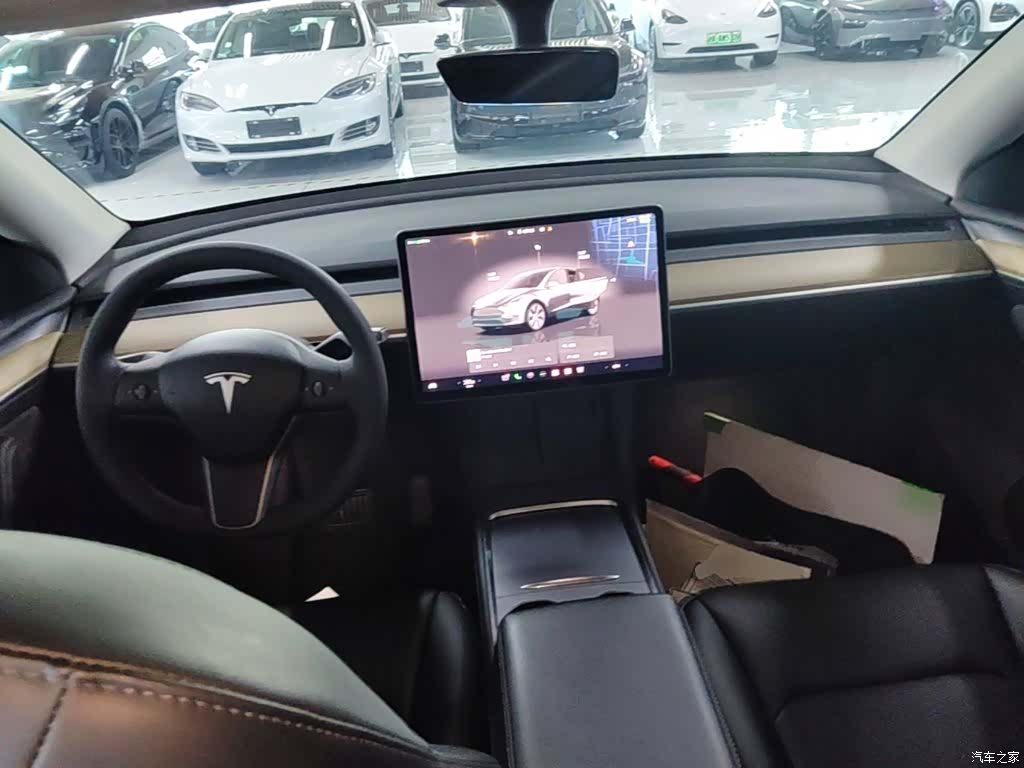 Tesla Model Y, 2022 10