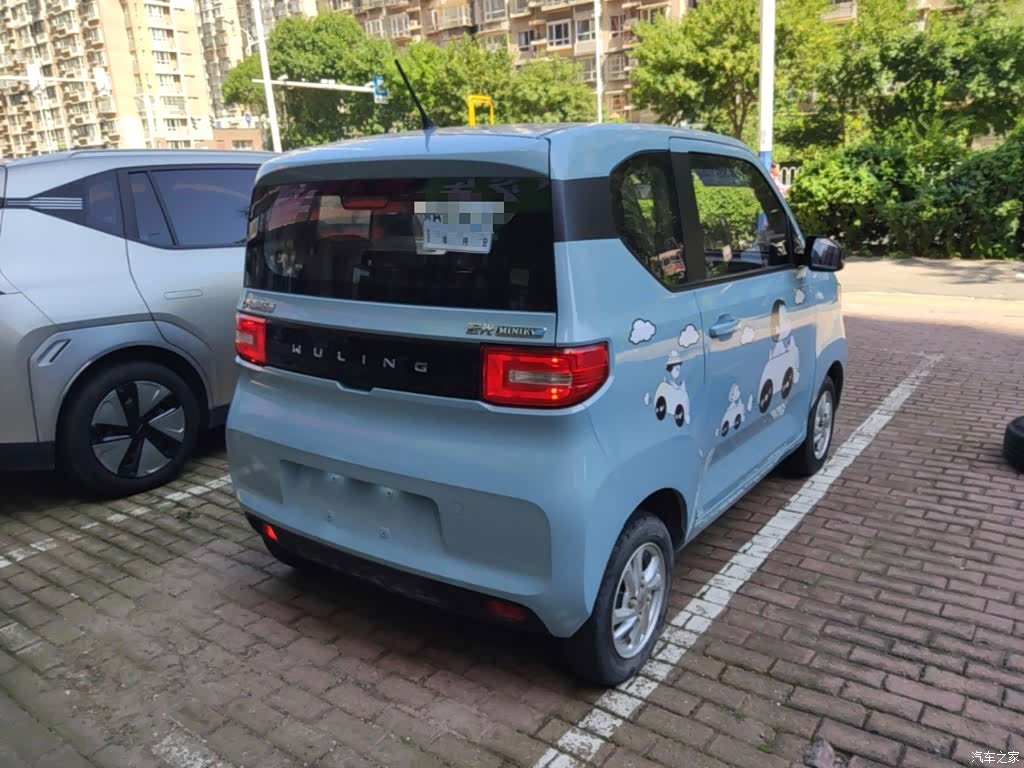 Wuling MINIEV, 2020 7