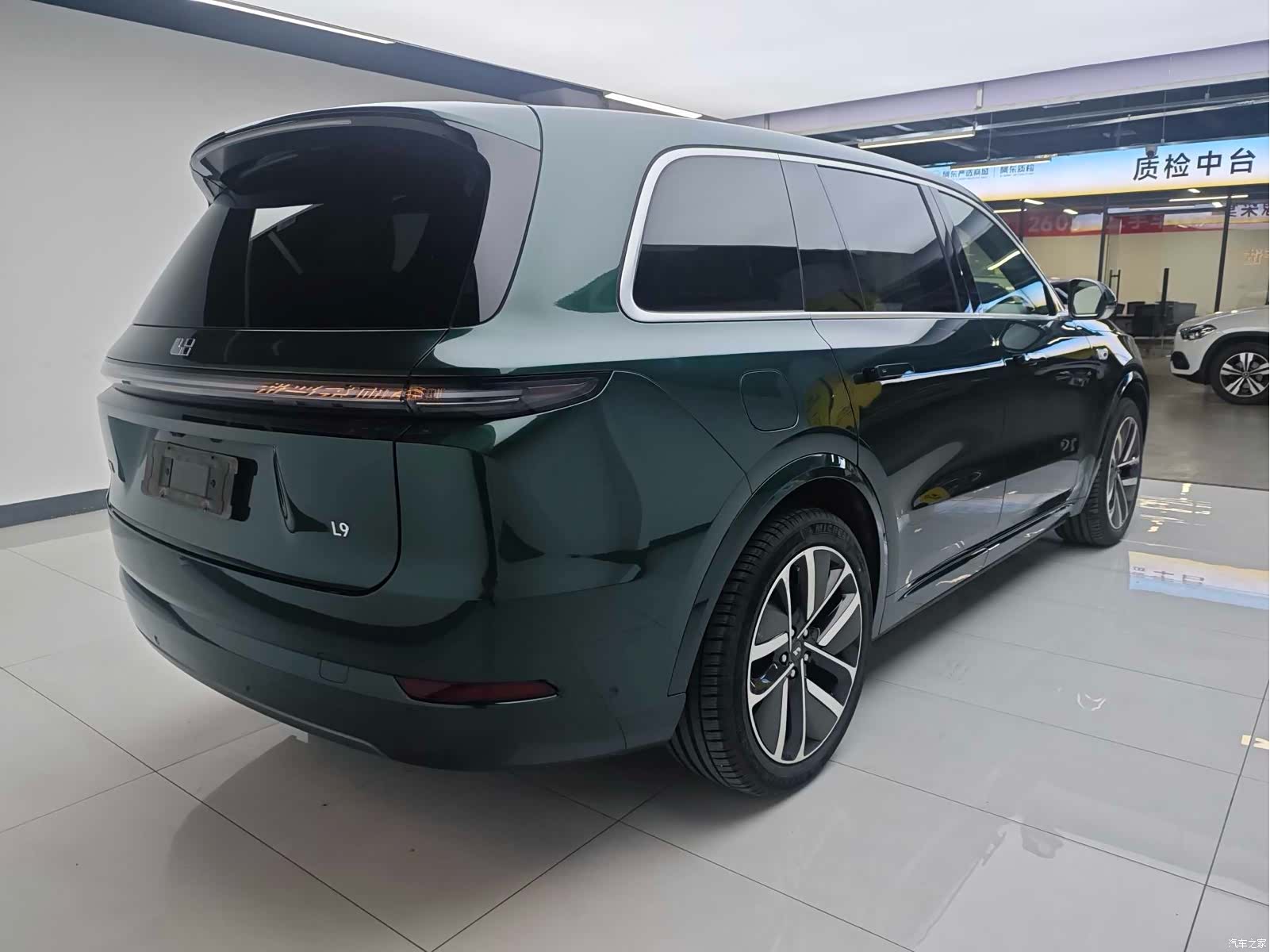 Li Auto L9, 2024 4