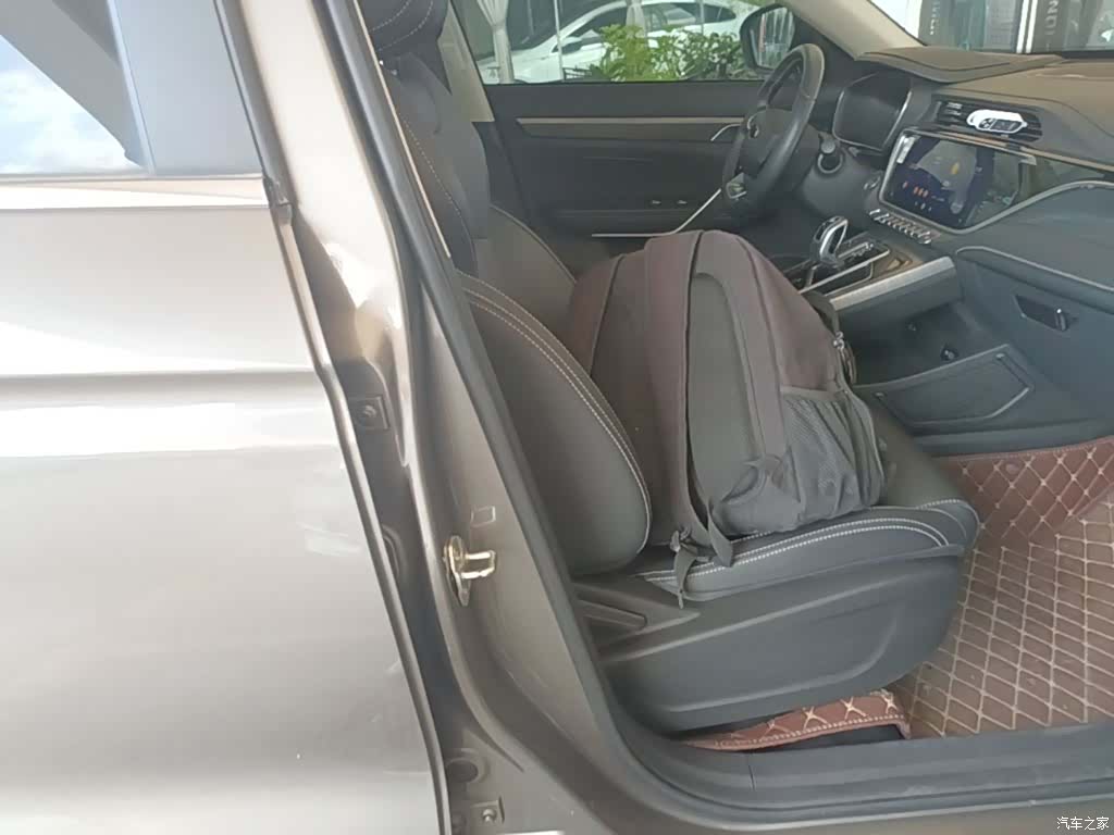 Geely FX, 2022 25