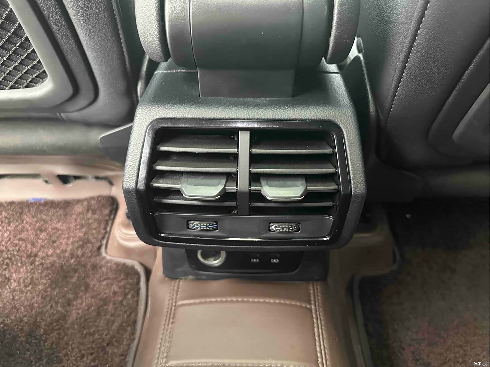 Audi Q3, 2022 13