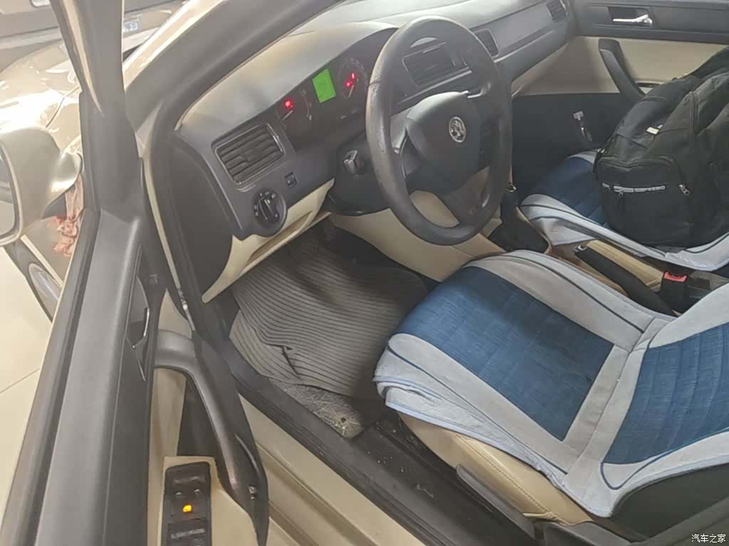 Skoda Rapid, 2016 16