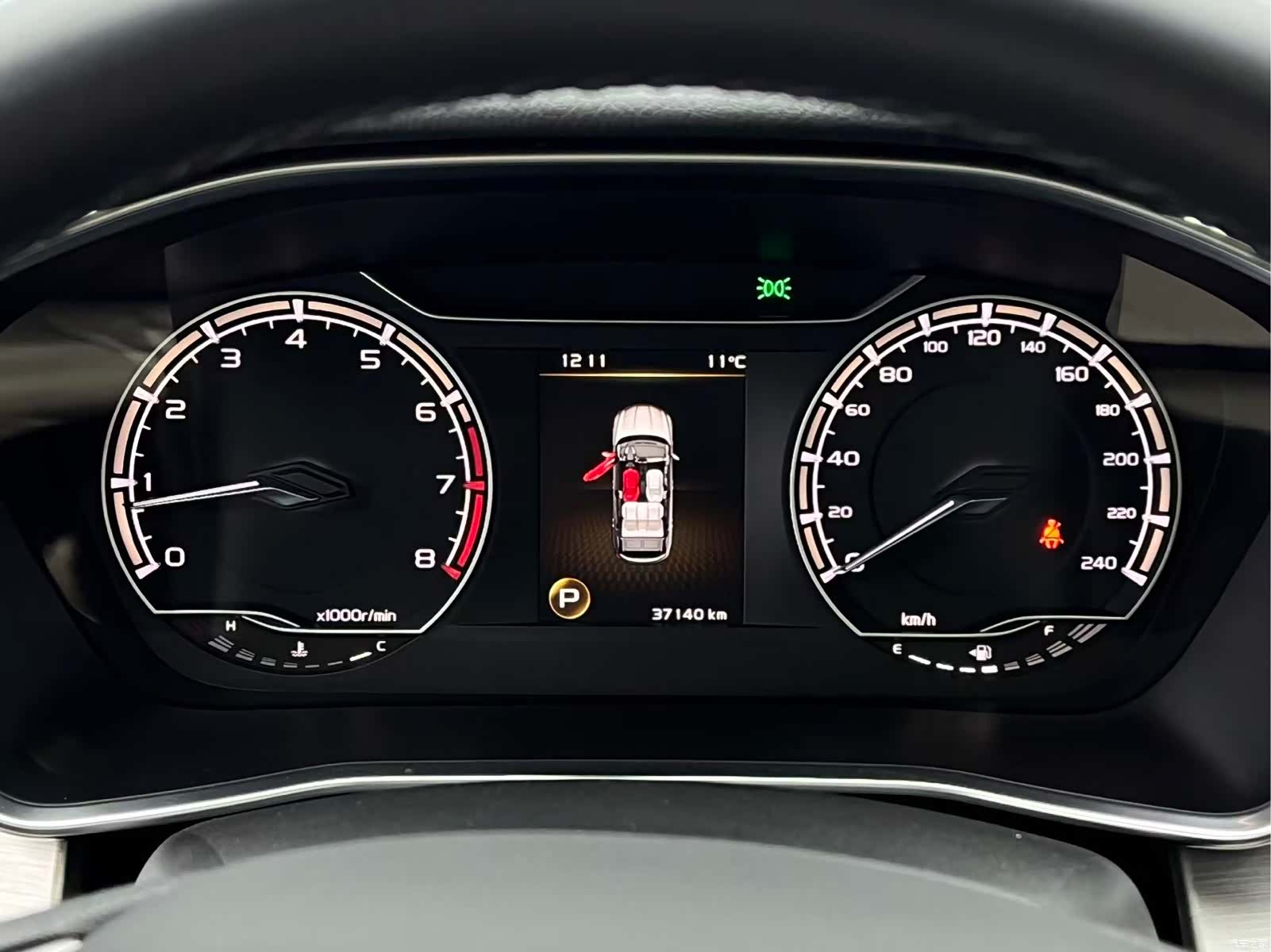 Geely Coolray, 2021 21