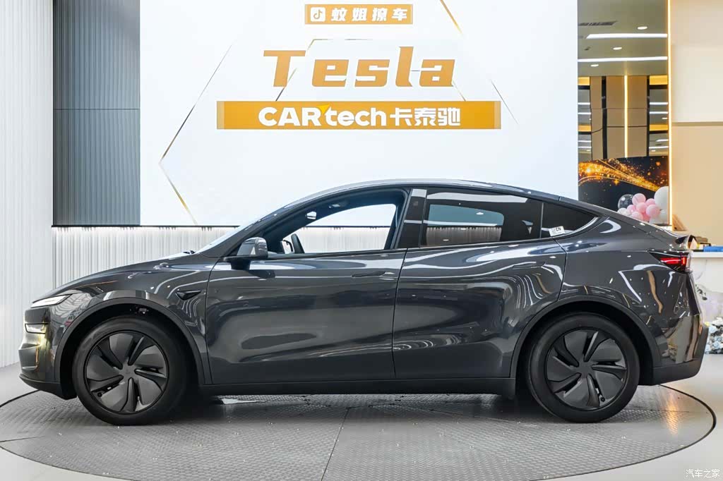 Tesla Model Y, 2026 3