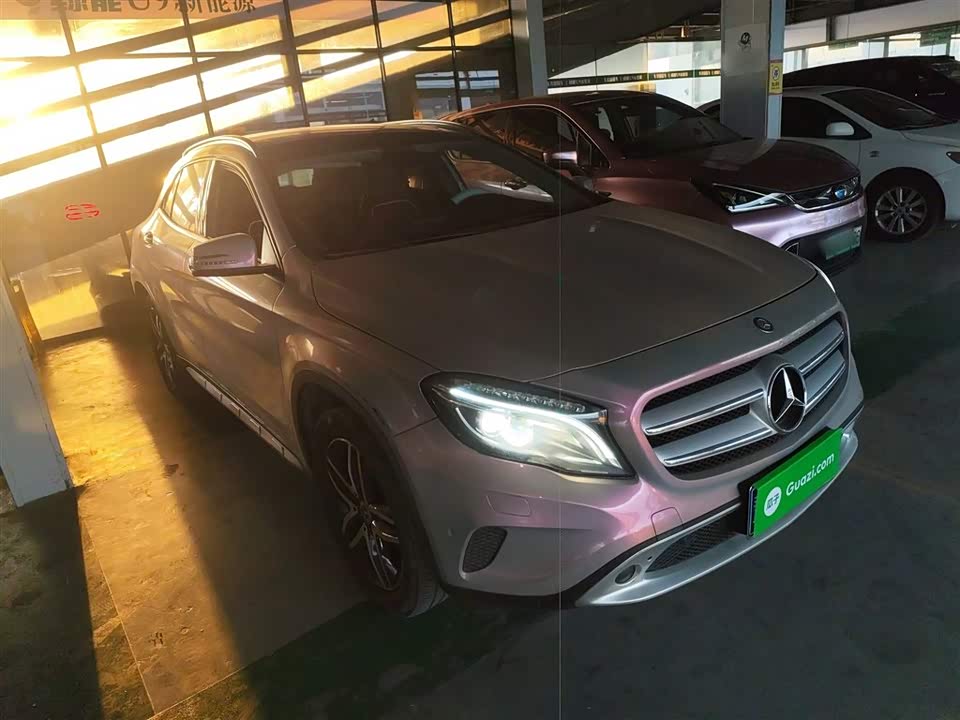 Mercedes-Benz GLA