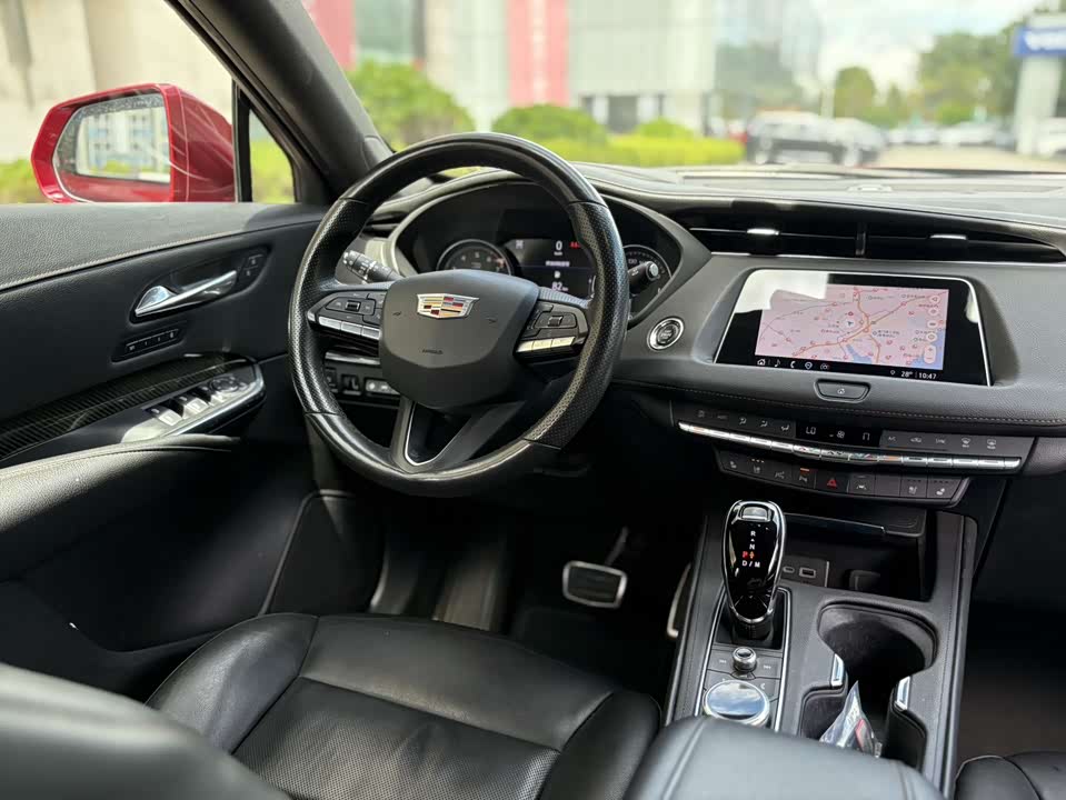 Cadillac XT4