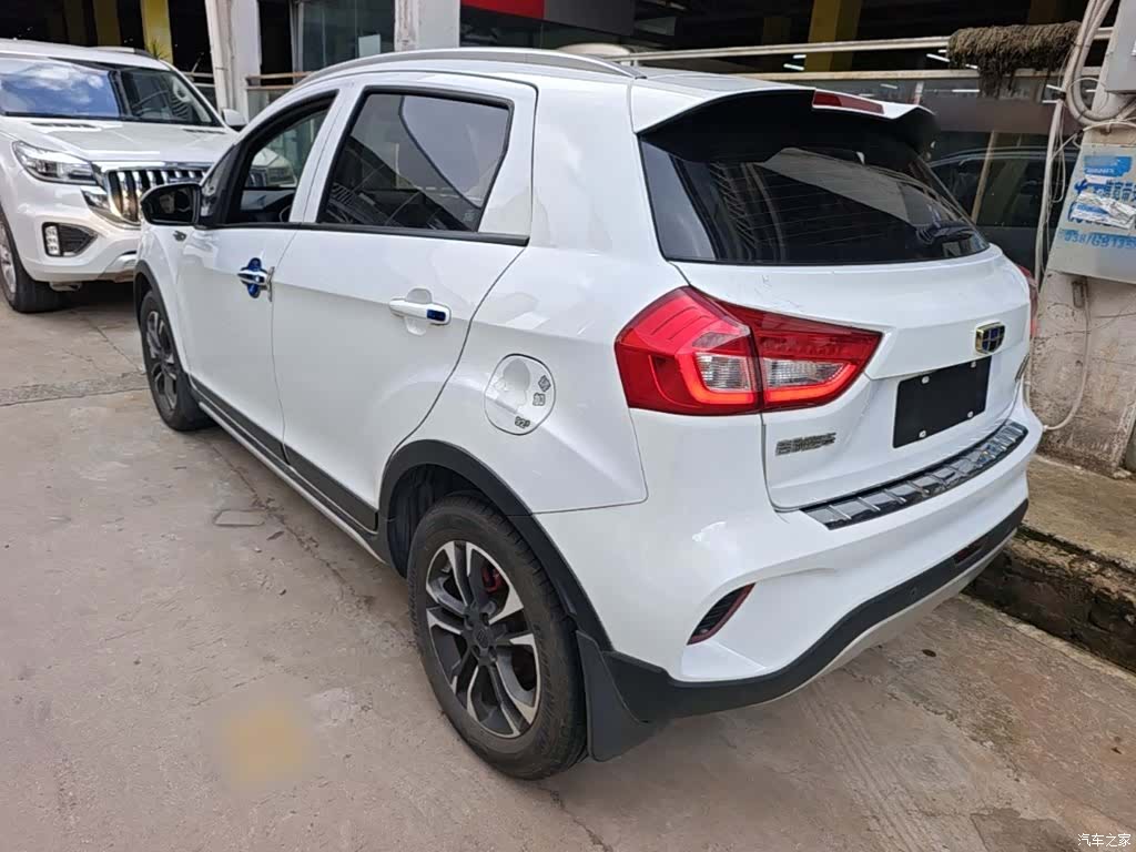 Geely X3, 2020 все фото
