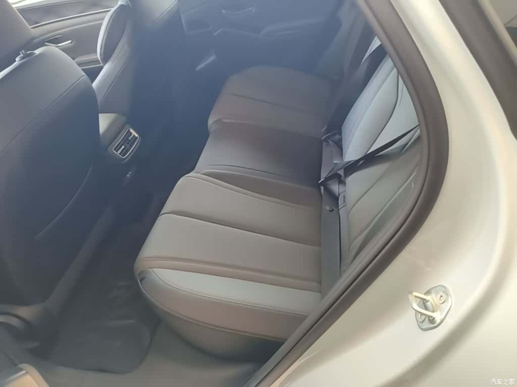 BYD Qin, 2026 17