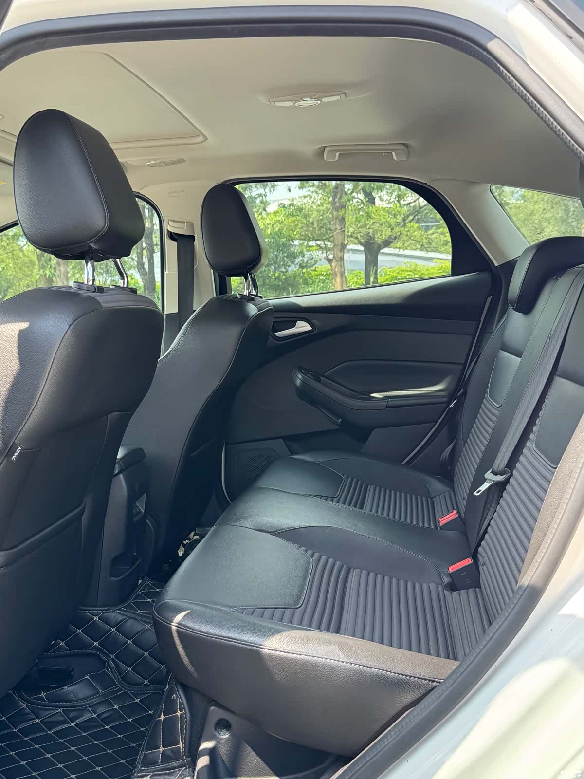 Ford Focus, 2019 9