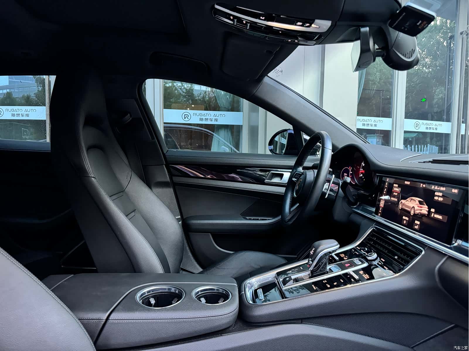 Porsche Panamera, 2021 10