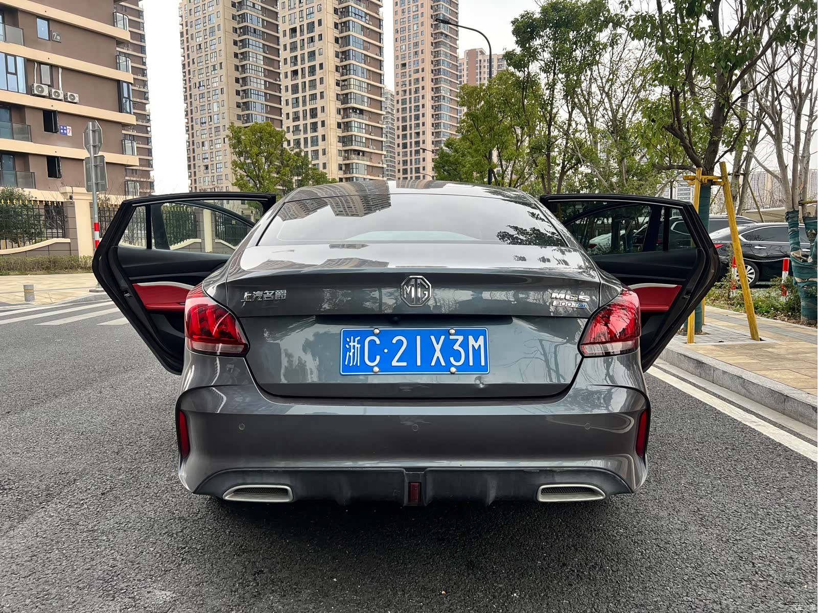 MG MG5, 2021 14