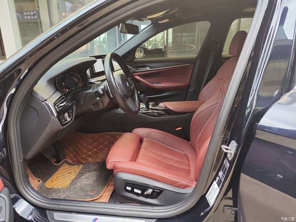 BMW 5 Series, 2023 все фото