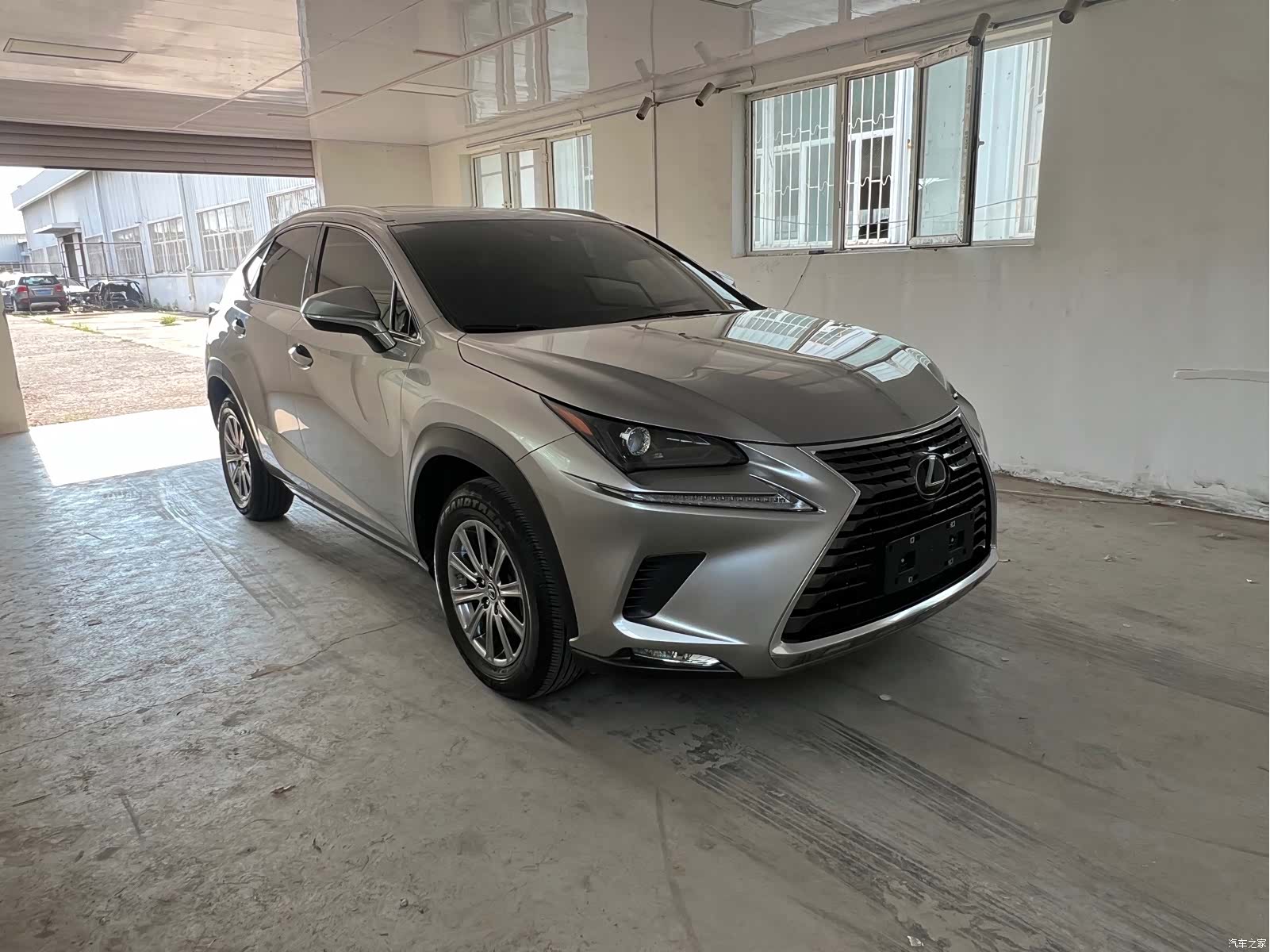 Lexus NX, 2021 3