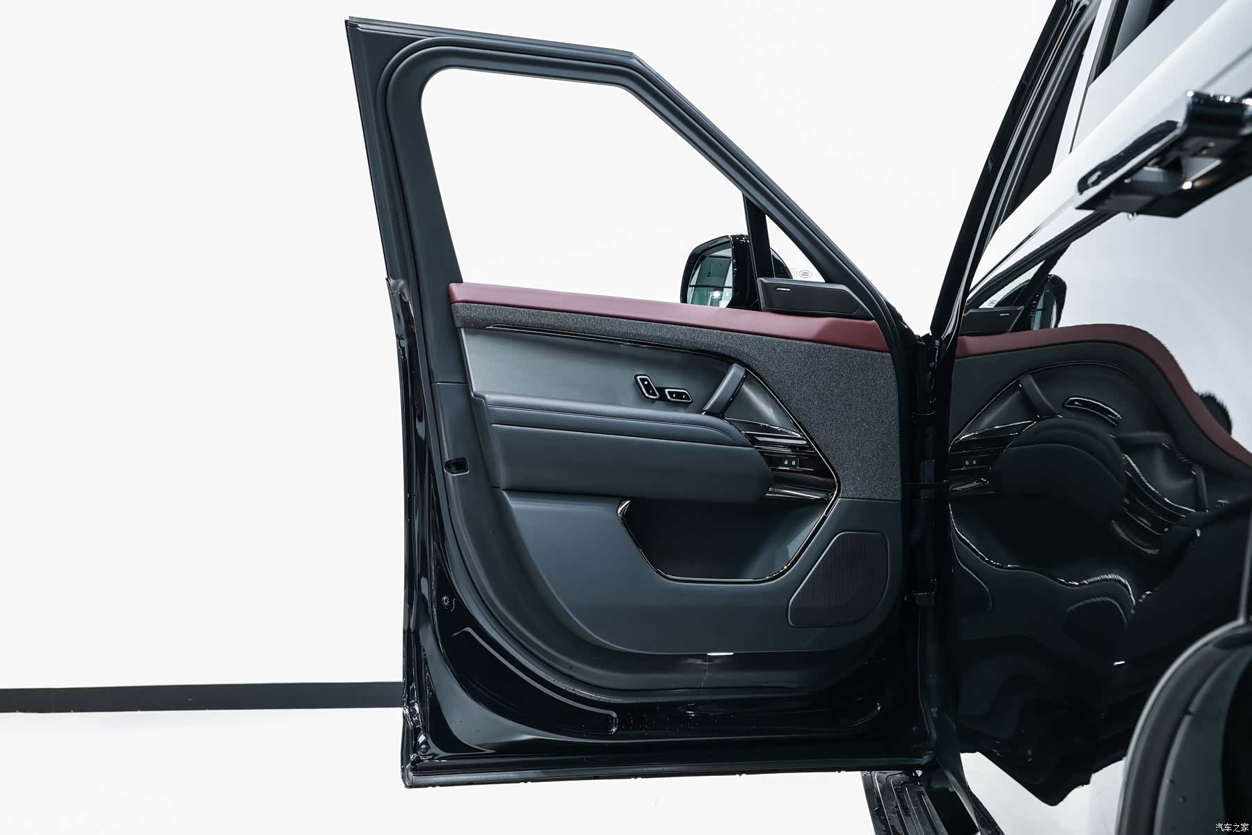 Land Rover Range Rover, 2024 14