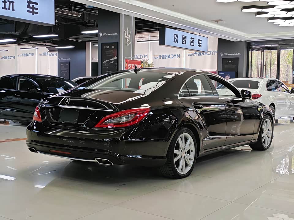 Mercedes-Benz CLS