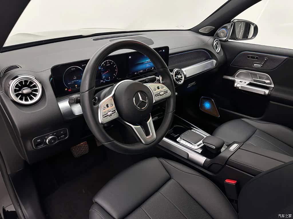 Mercedes-Benz GLB, 2022 16