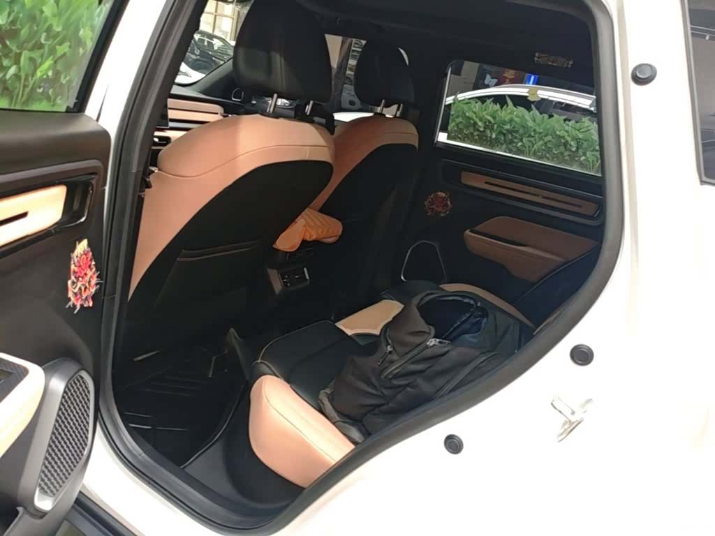 Geely Icon, 2024 17