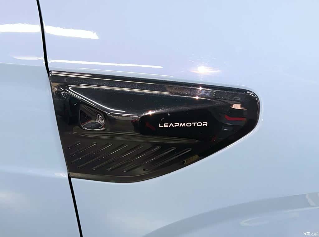 Leapmotor B10, 2025 12