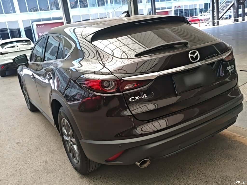 Mazda CX-4, 2020 все фото