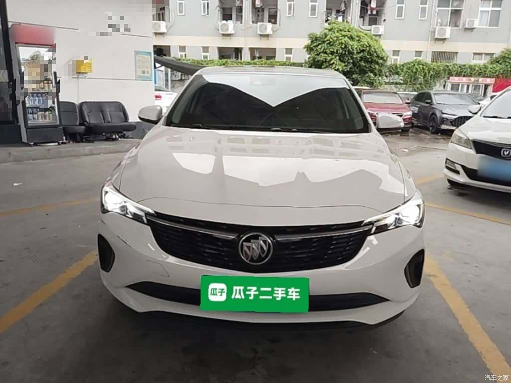 Buick Verano, 2022 3