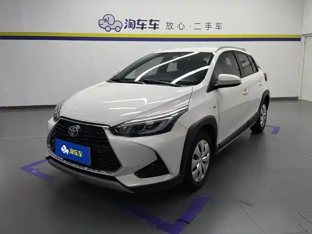 Toyota YARiS L 2023 — купить из Китая под заказ