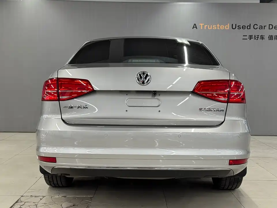 Volkswagen Sagitar
