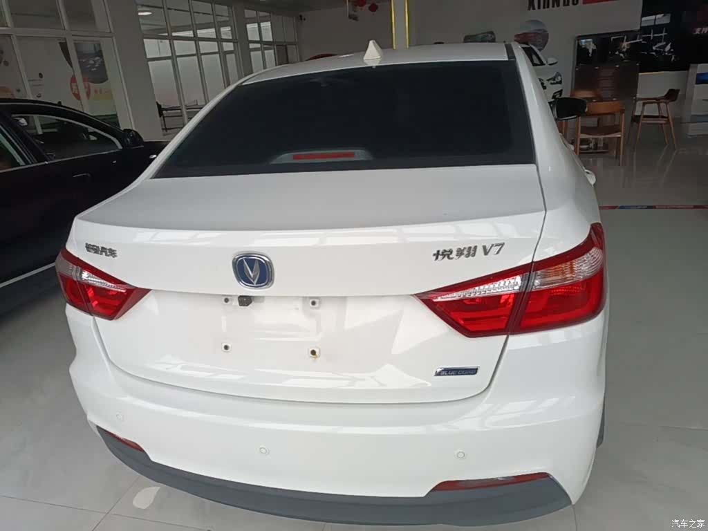 Changan V7, 2017 6