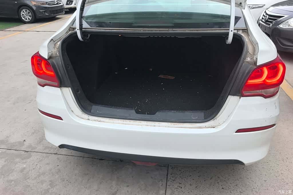 Chevrolet 320, 2019 4