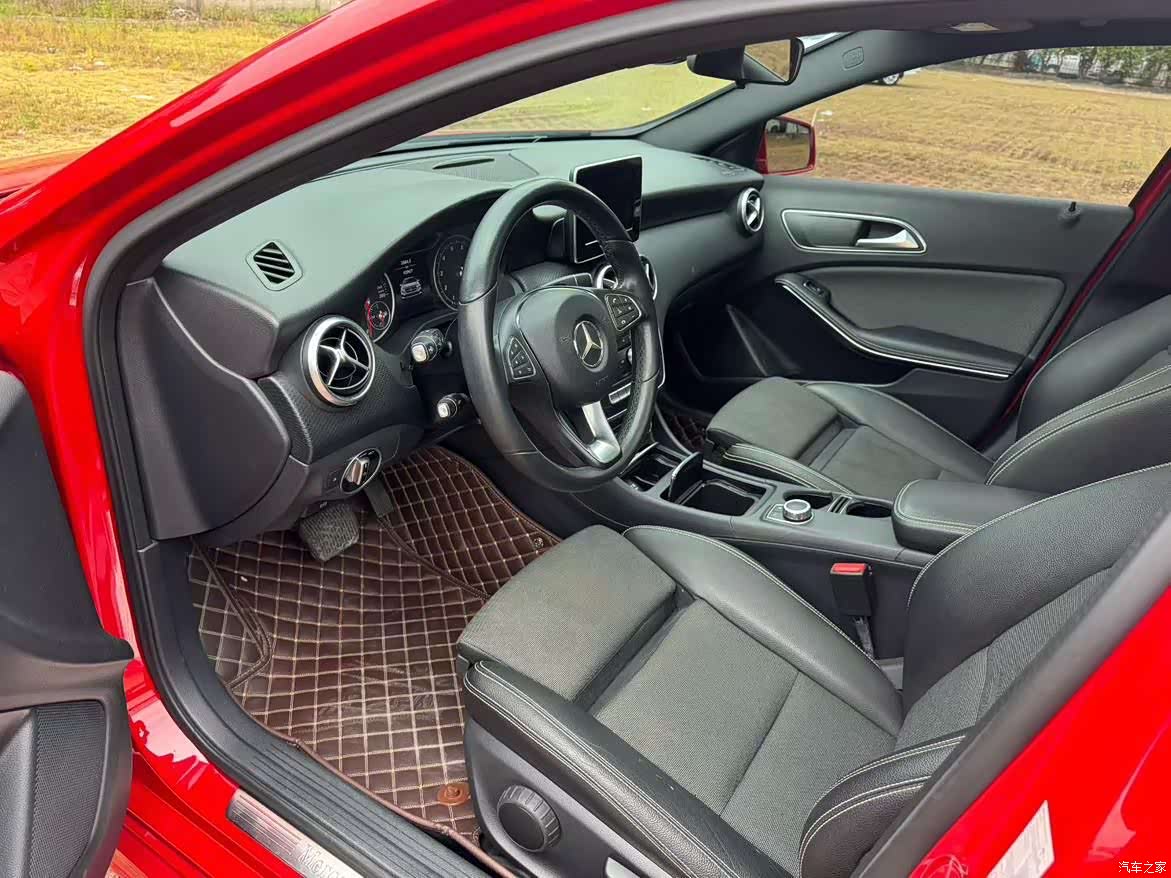 Mercedes-Benz A-Class, 2018 4