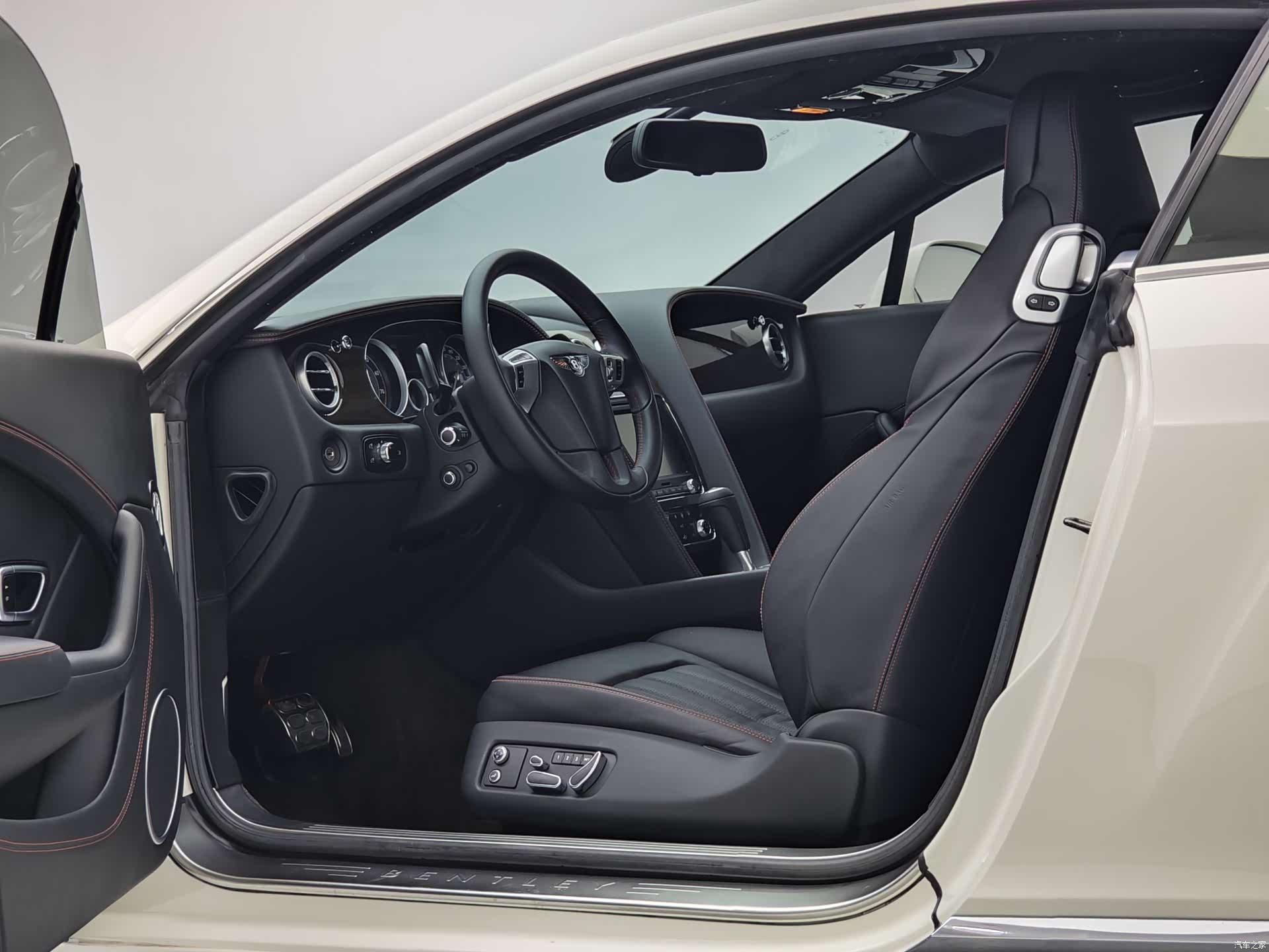 Bentley Continental GT, 2015 15