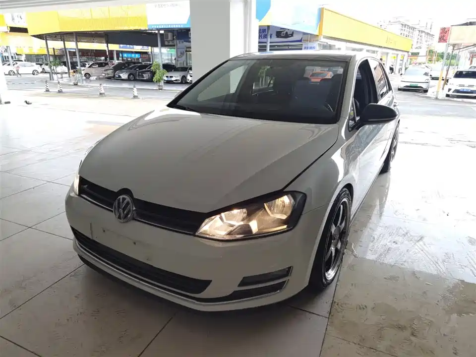 Volkswagen golf