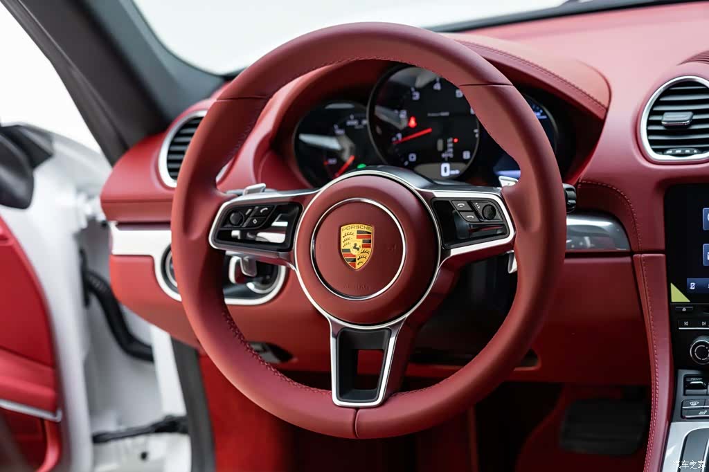 Porsche Cayman, 2019 10