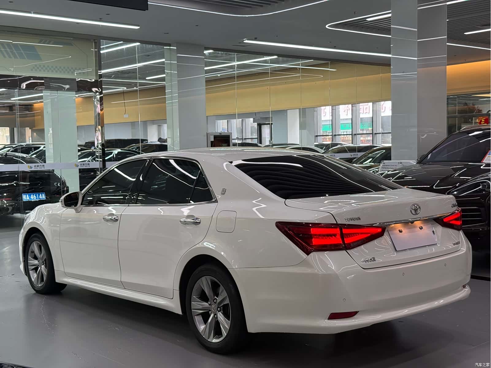 Toyota Crown, 2016 14
