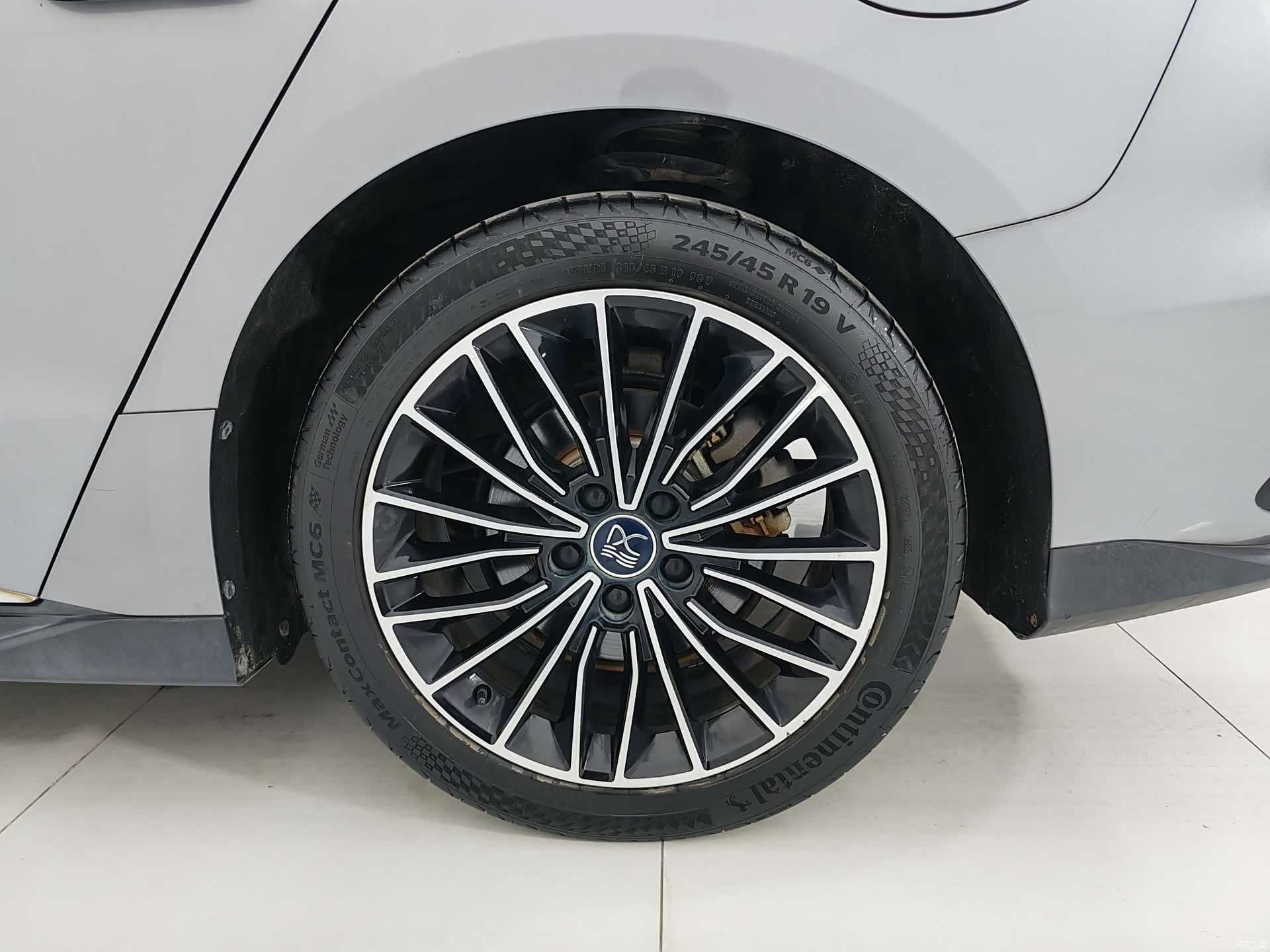BYD Han, 2022 18