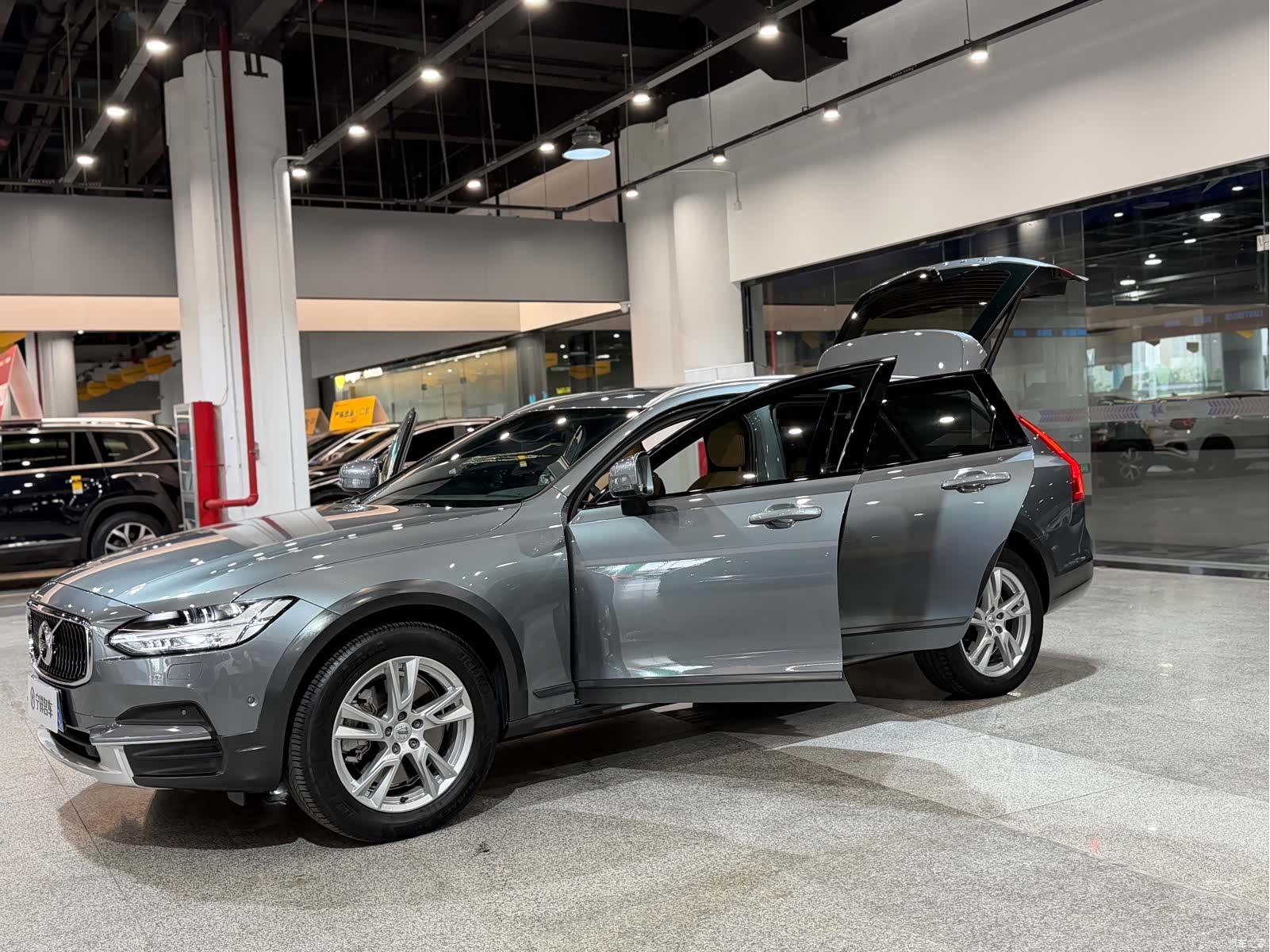 Volvo V90, 2018 21